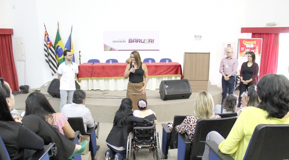 Campanha Corrente do Bem pela AACD ganha novos adeptos 