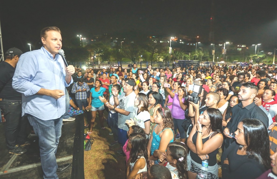 Igor Soares entrega Piscinão do Pq. Suburbano e Praça do Povo