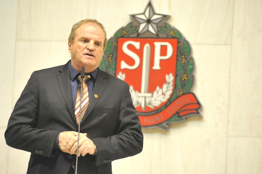 Cezar apresenta emenda para construção do Hospital Regional