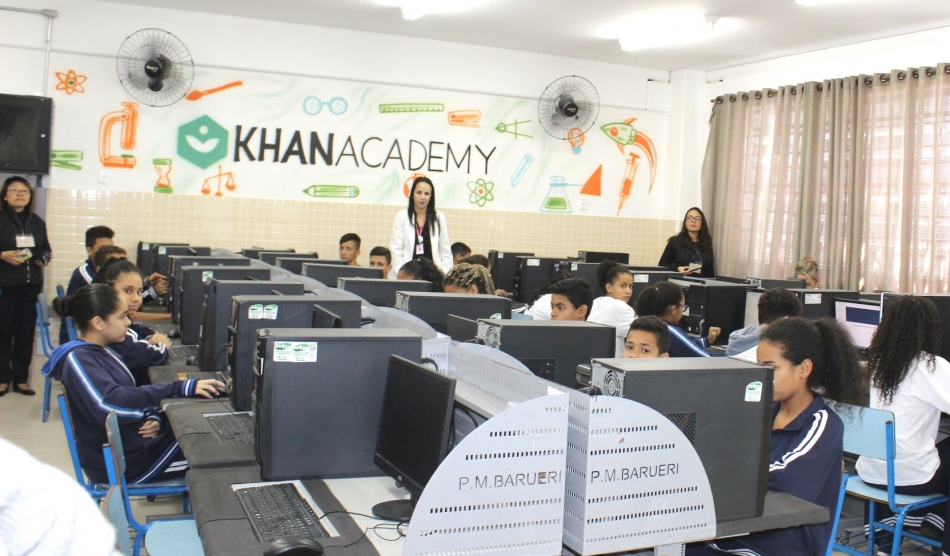 Khan Academy elogia avanços tecnológicos na Educação de Barueri 