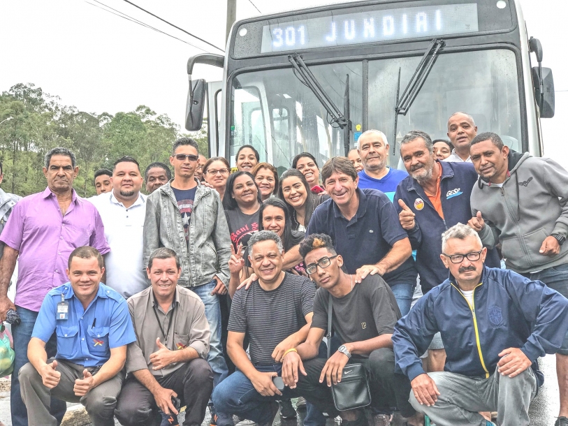 Moradores do Colinas comemoram extensão da linha 301 até Jundiaí