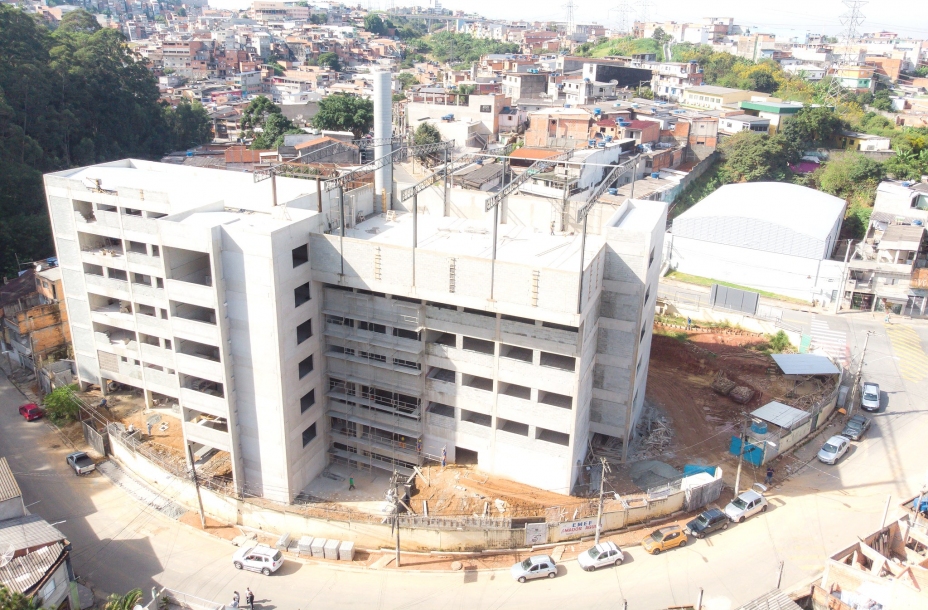 Barueri investe na construção e reforma de escolas municipais