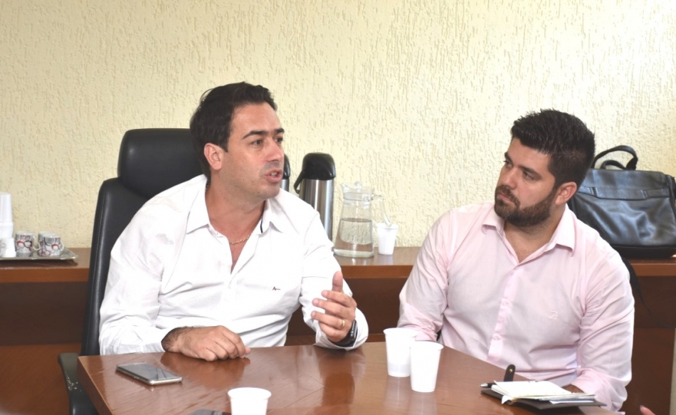 Saulo pauta PL que permite Danilo contratar OS para gerir escolas