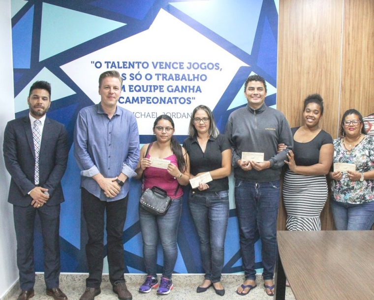 Prefeito Igor Soares premia vencedores da Nota Fiscal Itapeviense