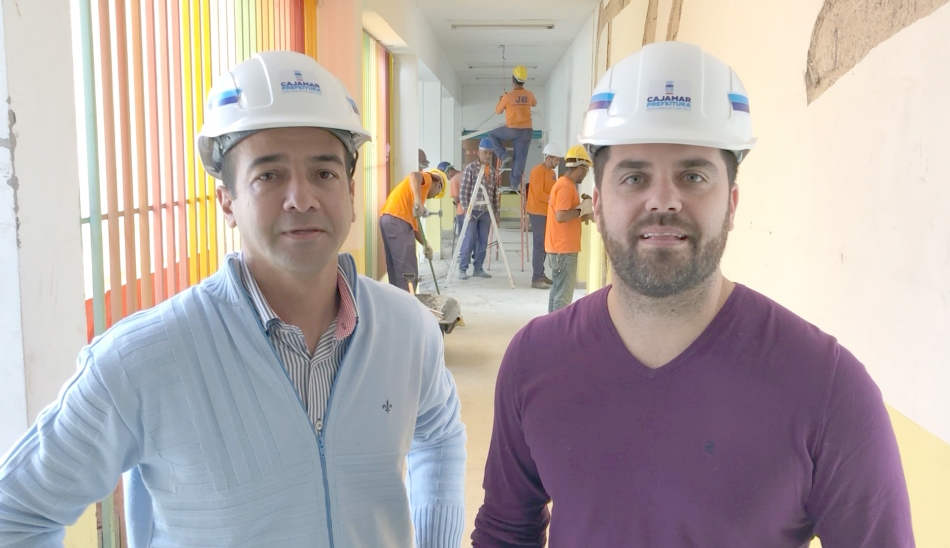 Danilo Joan vistoria obras de reforma na Creche do Paraíso