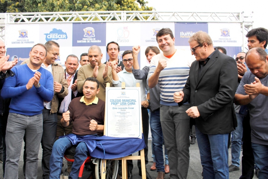 Elvis Cezar entrega Colégio Leda Caira para 1.200 alunos