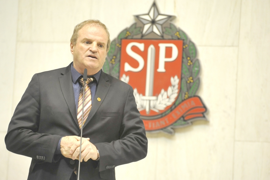 Cezar pede que Projeto de Lei permita CNH 50% mais barata 