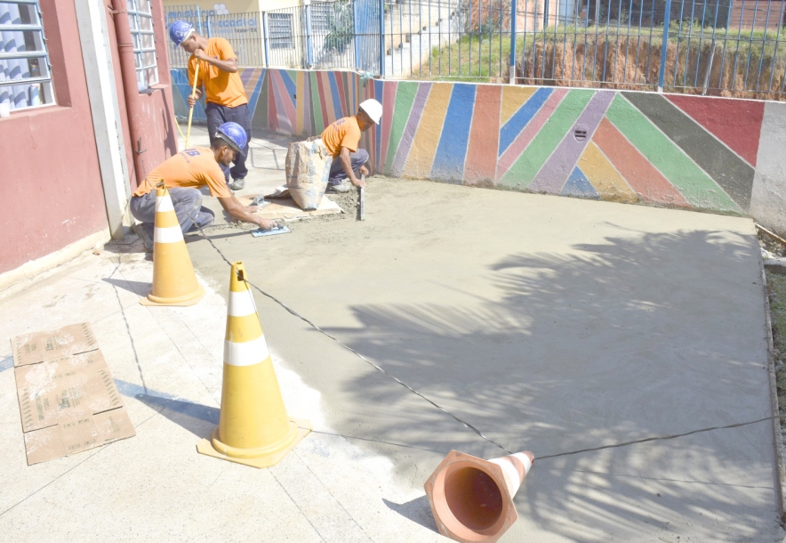 EMEB Eva Rosa está recebendo obras de reforma e manutenção