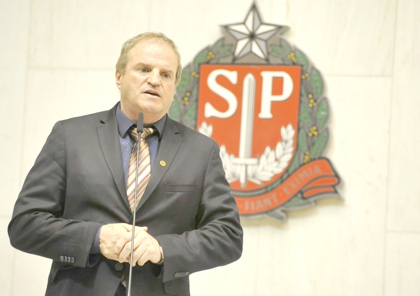 Cezar solicita Programas Sociais para municípios da região oeste 