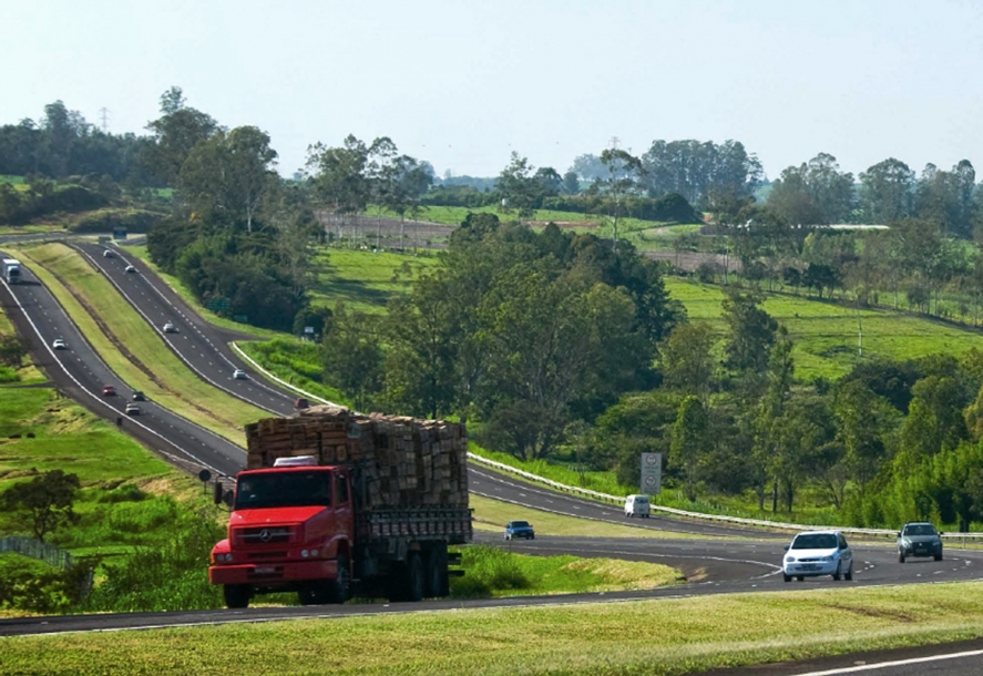 Governo de São Paulo busca investimentos para rodovias