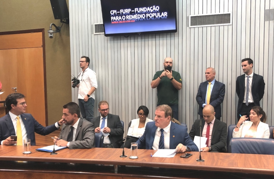 Cezar apura denúncias na Fundação para Remédio Popular