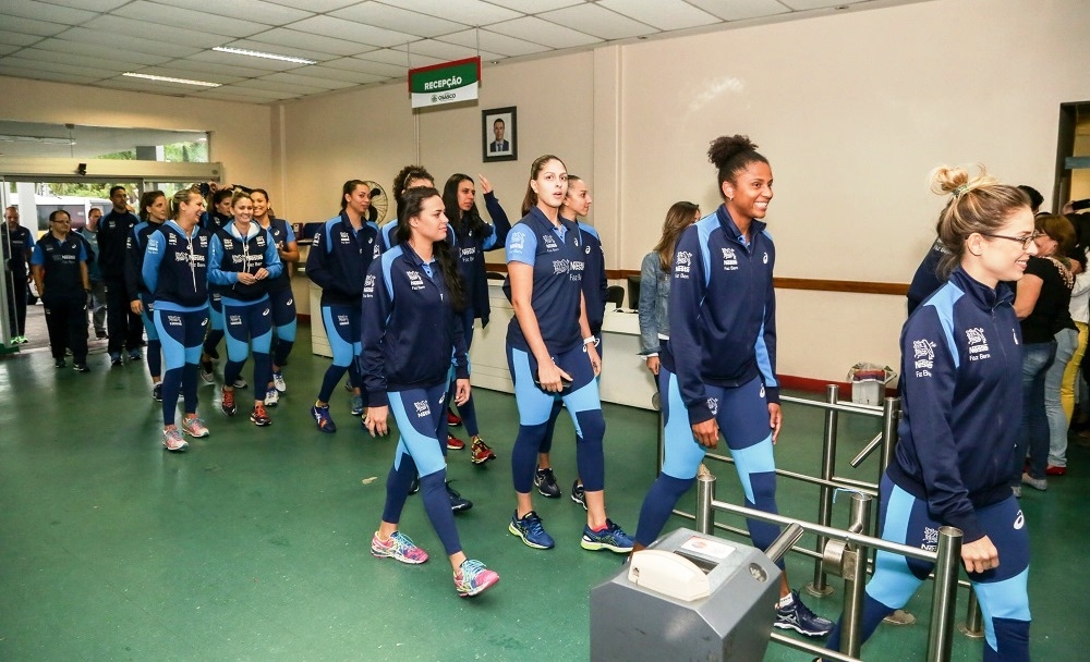 Osasco homenageia jogadoras do vôlei Nestlé/Osasco