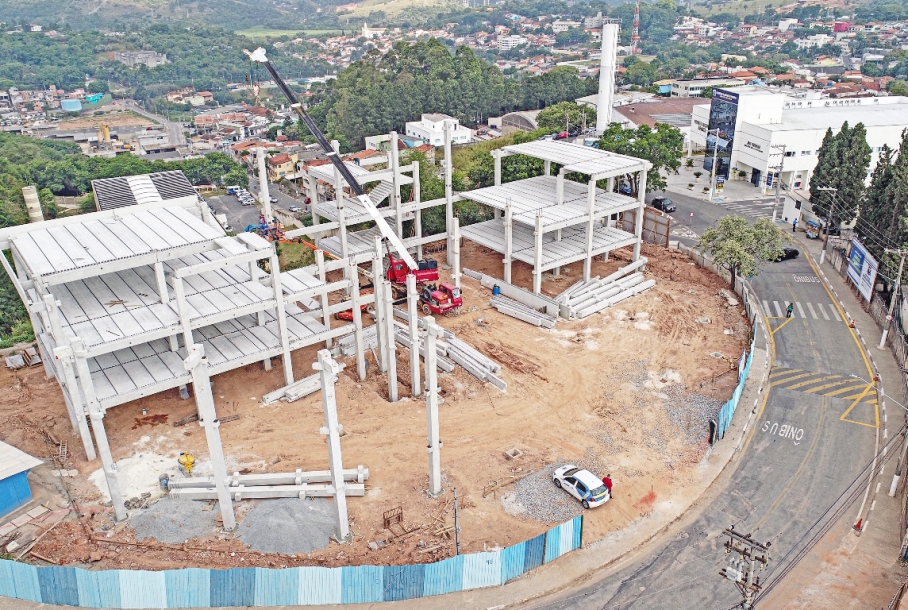 Complexo da Saúde de Parnaíba está com 44% das obras concluídas