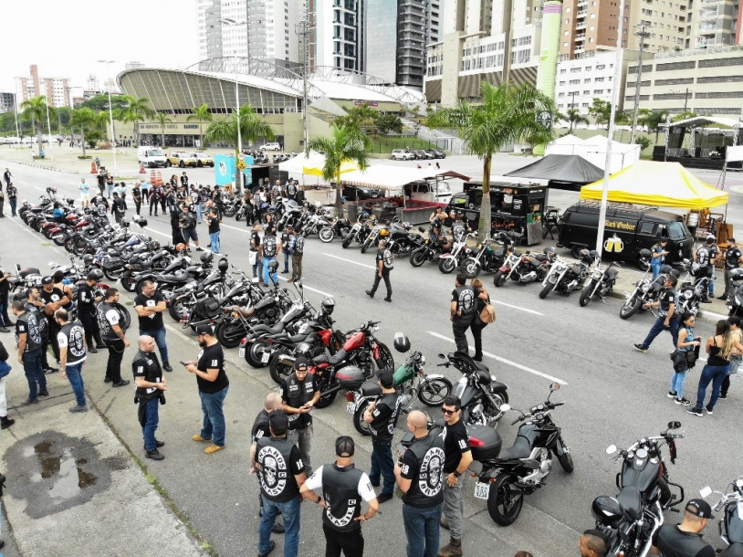Novembro Azul: Desfile motociclístico promove movimento pela vida
