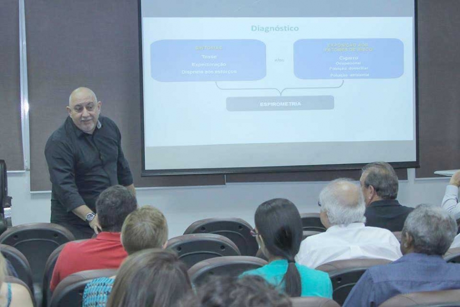 Servidores da Saúde fazem capacitação para tratar pacientes com doença