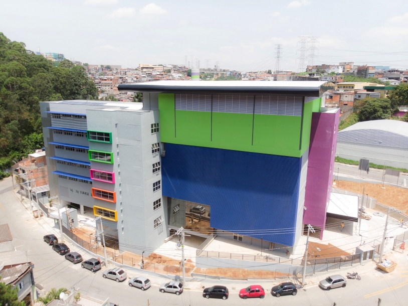 Barueri conclui as obras das escolas do Imperial e Maria Helena