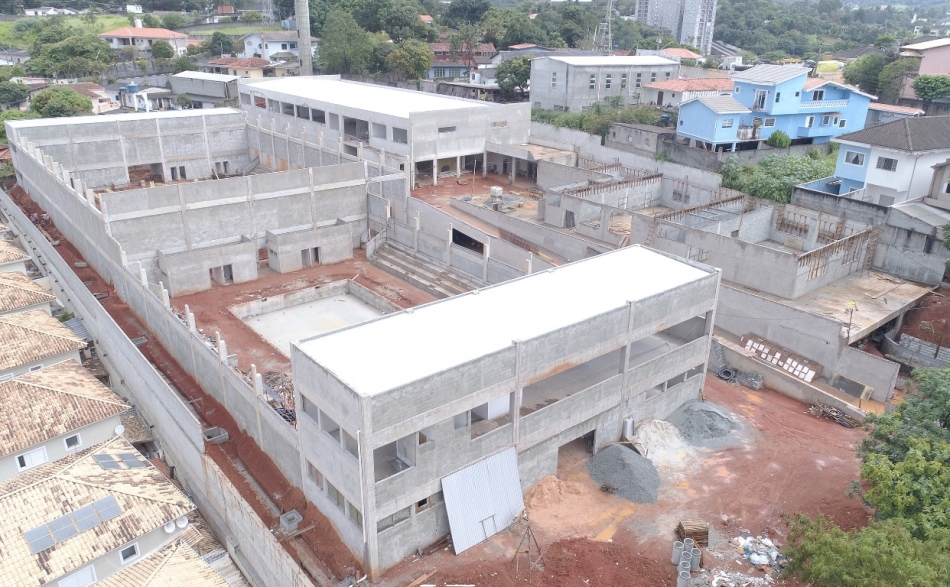 Complexo Esportivo Central terá piscina semi-olímpica aquecida