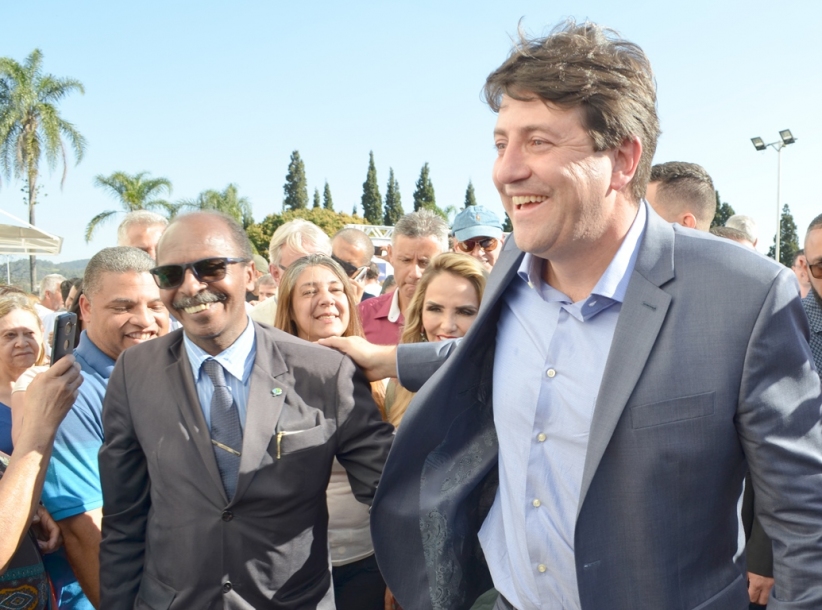 Elvis Cezar possui 84% de aprovação de governo em Parnaíba