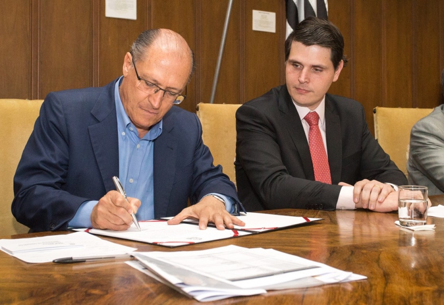 Alckmin libera recursos para reforma de 47 clínicas de Saúde