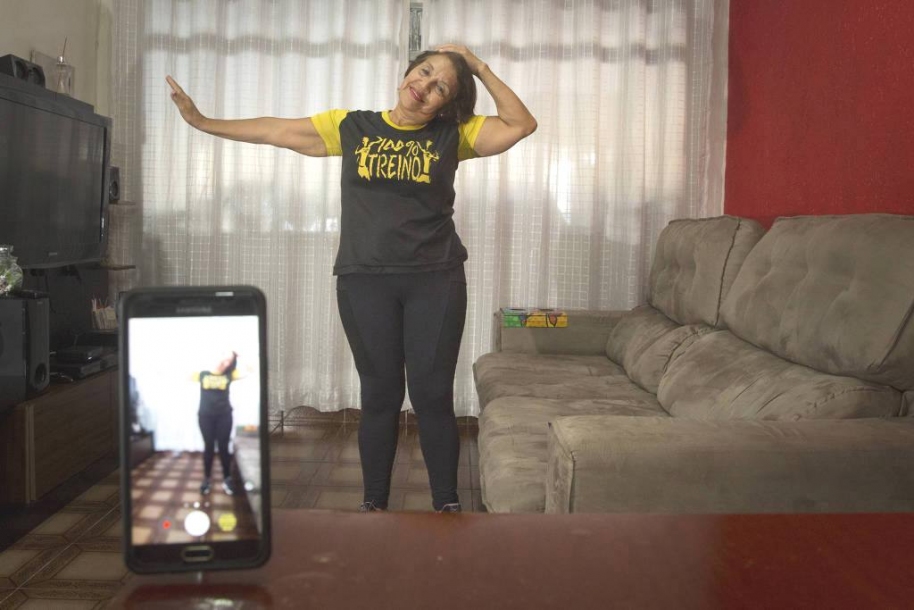 Núcleo do Idoso de Cajamar tem aula de atividades físicas online