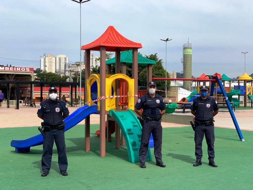Guarda Municipal interdita brinquedos em praças públicas
