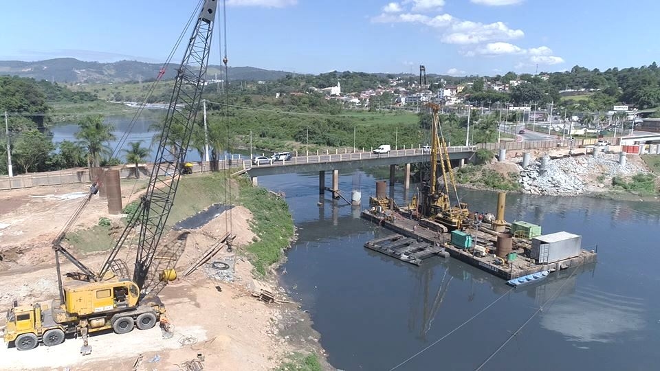 Avança construção da nova ponte sobre o Rio Tietê em Parnaíba