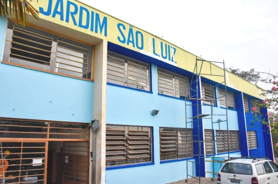 EMEB Ronaldo Peres Geraldi no Jardim São Luiz está em reforma