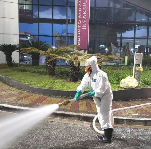 Sanitização em volta do PS Central reforça prevenção contra Covid