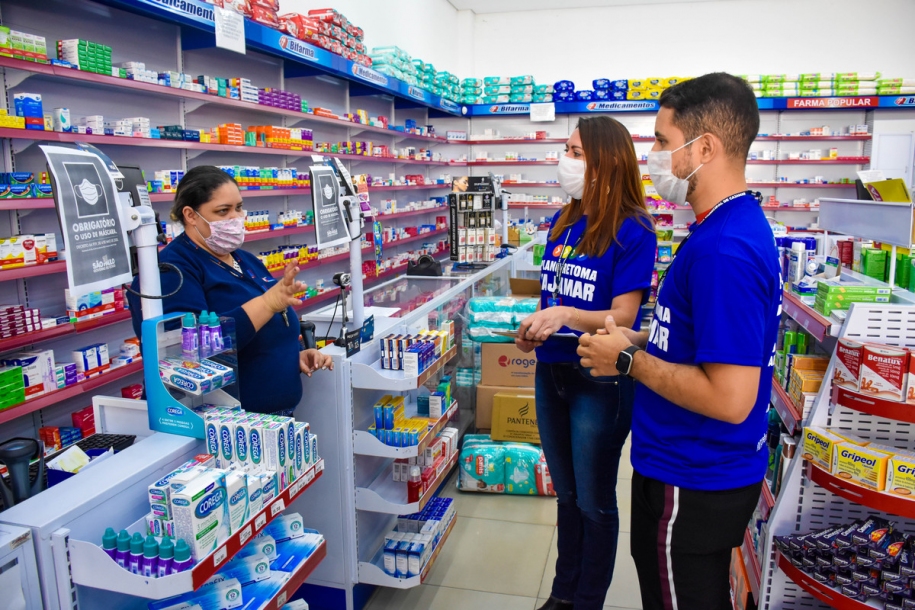 Cajamar aplica multas em comércios e agências bancárias