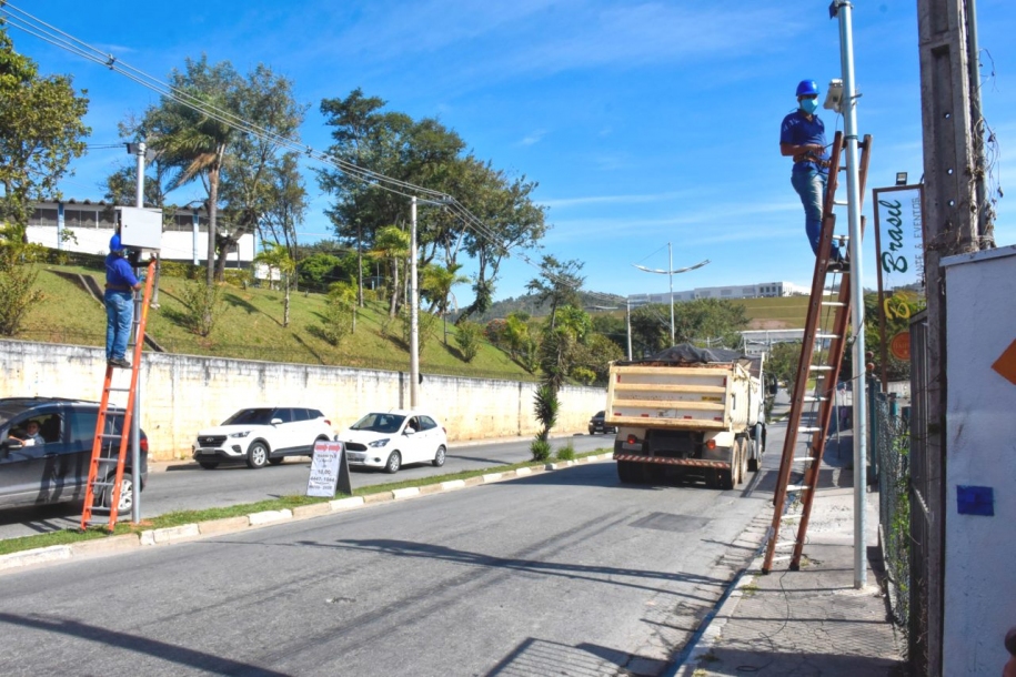 Sistema Detecta instala câmeras de segurança em Cajamar
