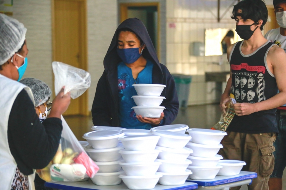 Parnaíba atinge a marca de 1 milhão de marmitex entregues