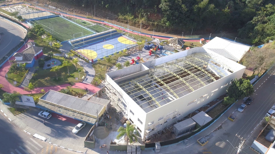 Bairro Cidade São Pedro terá Complexo Esportivo com piscina
