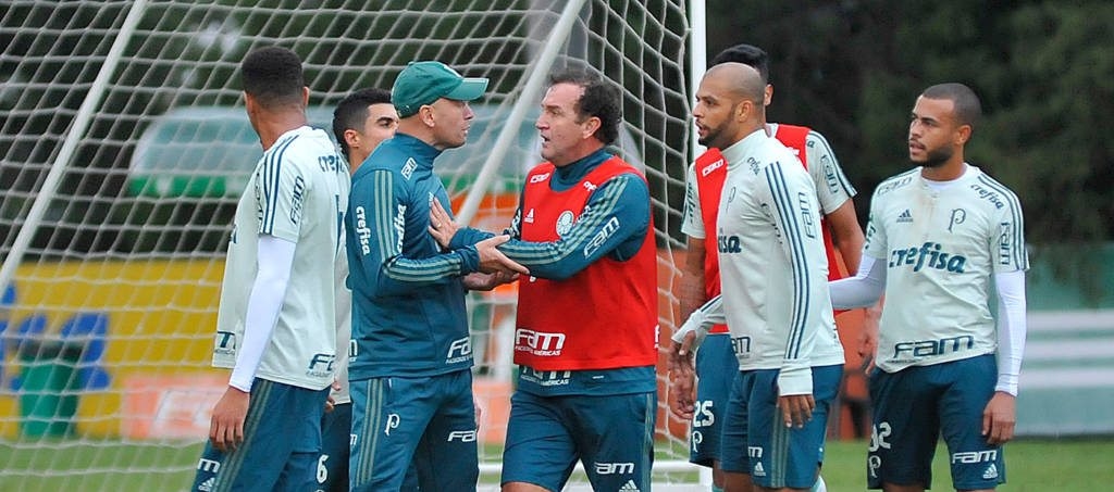 Cuca avisa que punição será pior em caso de nova briga