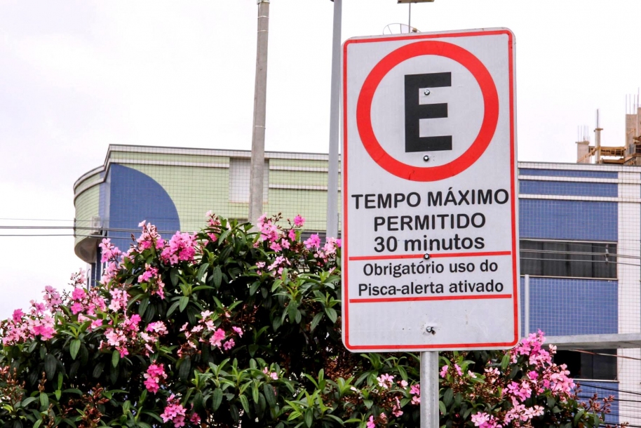 Estacionamento do Centro de Apoio II recebe vagas rápidas