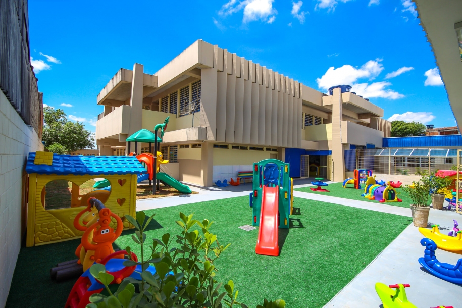 Parnaíba entrega ampliação do Colégio Maria Clara Machado 