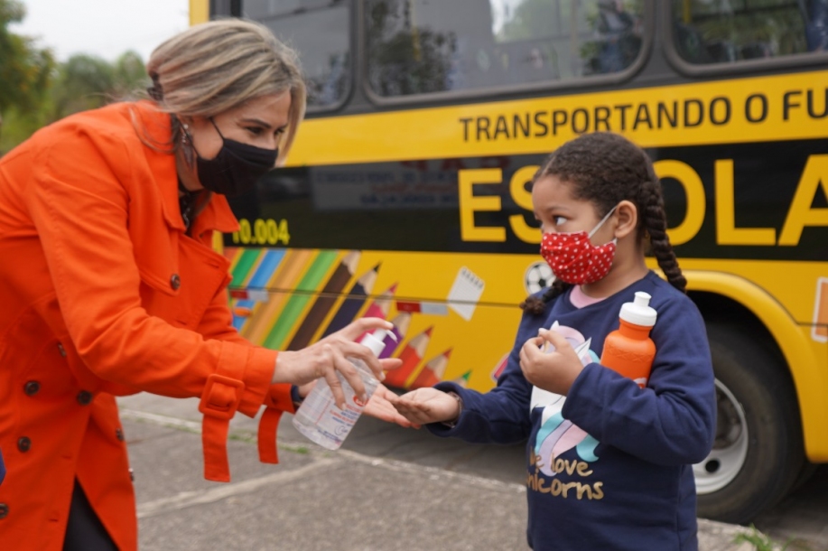 Projeto Pontes auxilia alunos de Barueri com reforço escolar