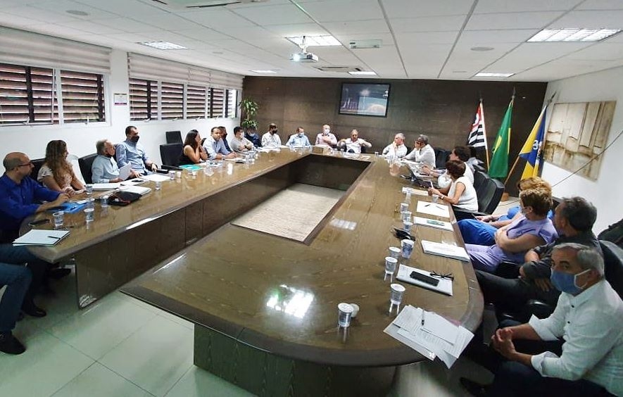 Decreto de Furlan permite comércio continuar aberto em Barueri