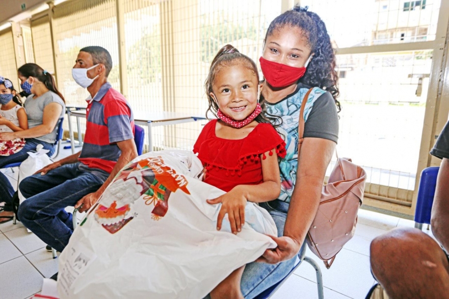 Entrega das Sacolinhas de Natal beneficiou mais de 5 mil crianças