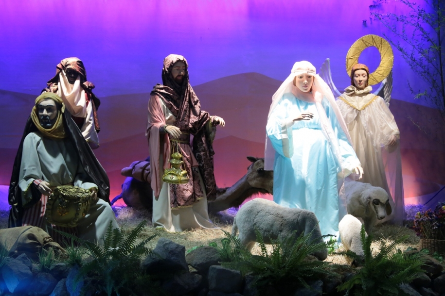 Natal de Luz 2020 tem presépio com visitação drive-in e decoração