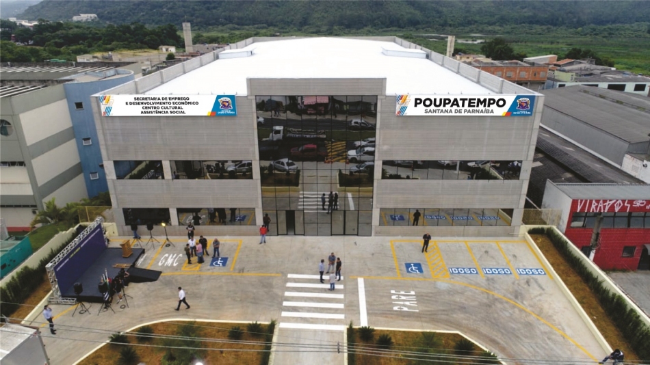 Elvis Cezar entrega prédio abrigará o Poupatempo de Parnaíba