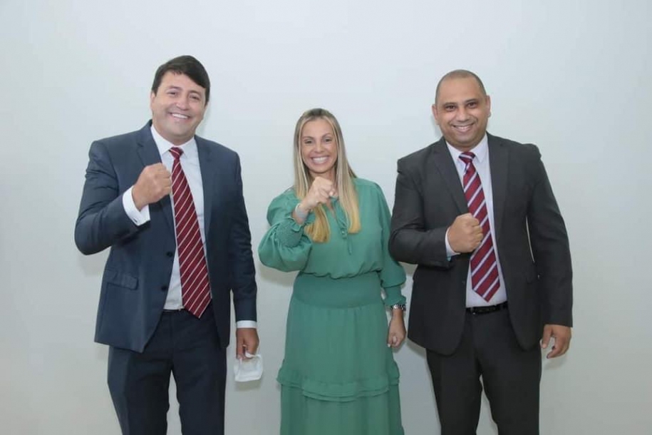 Marcos Tonho toma posse como novo Prefeito de Santana de Parnaíba