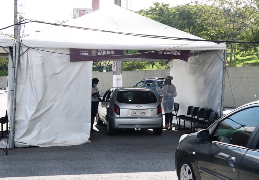 Tendas de testes para Covid serão mantidas até o final de janeiro
