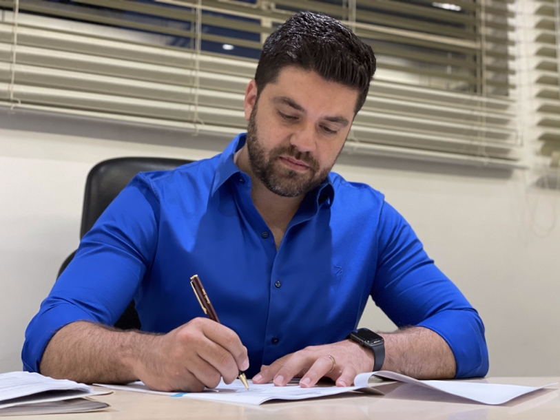 Danilo Joan novamente impede o aumento da passagem de ônibus