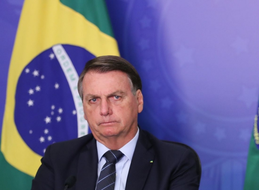 Bolsonaro critica medidas restritivas impostas por governadores