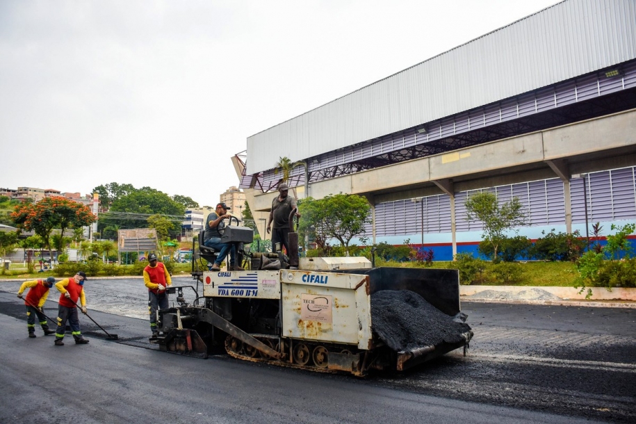 Bolsão de estacionamento do Ginásio do Polvilho é recapeado