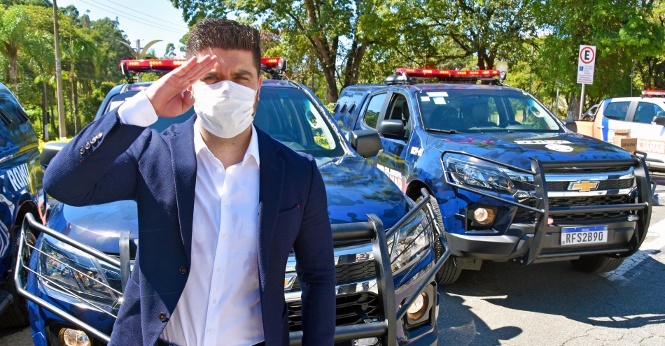 Danilo Joan entrega novas viaturas para Guarda Civil Municipal