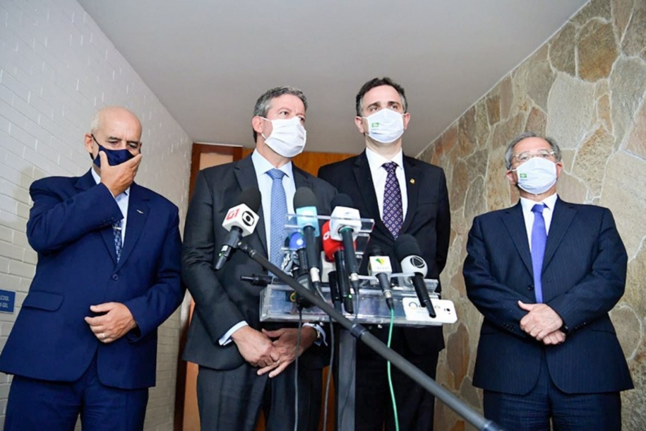 Lira, Pacheco e Guedes prometem foco nas reformas e auxílio