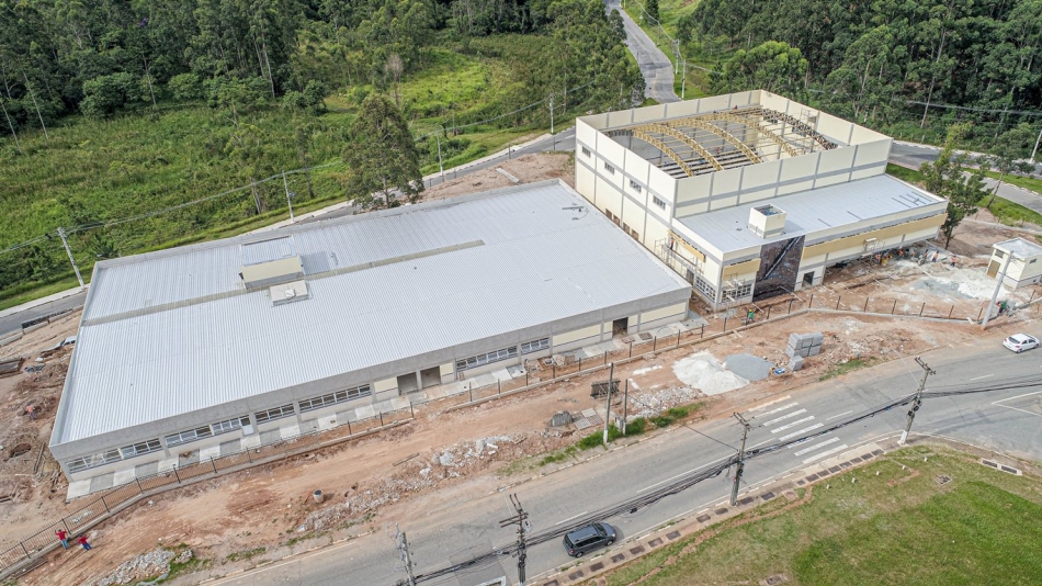 Construção do Colégio Infantil do Alphaville abrirá 400 vagas
