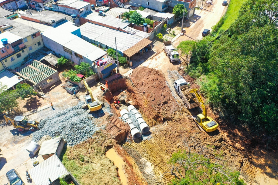 Começam as obras de troca de tubulações na Vila União