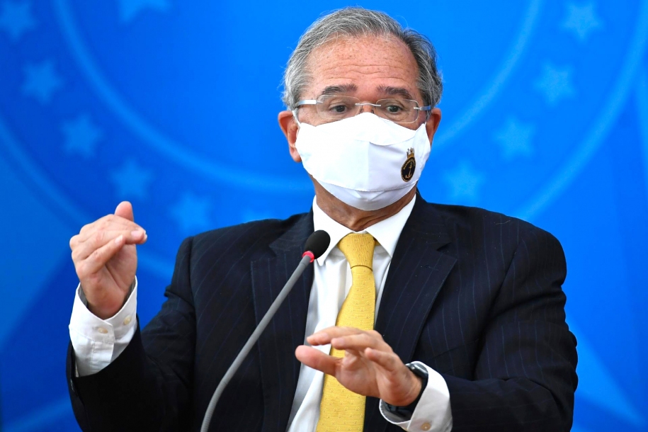 Guedes projeta melhora da economia em 40 dias com vacinação